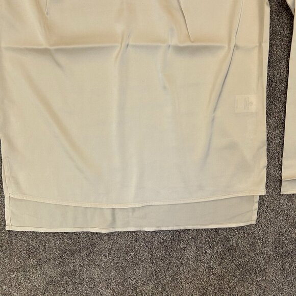 Express Womens Satin Long Sleeve Pleated Gramercy Tee Sandshell Size XS NWT $54 - Picture 7 of 16